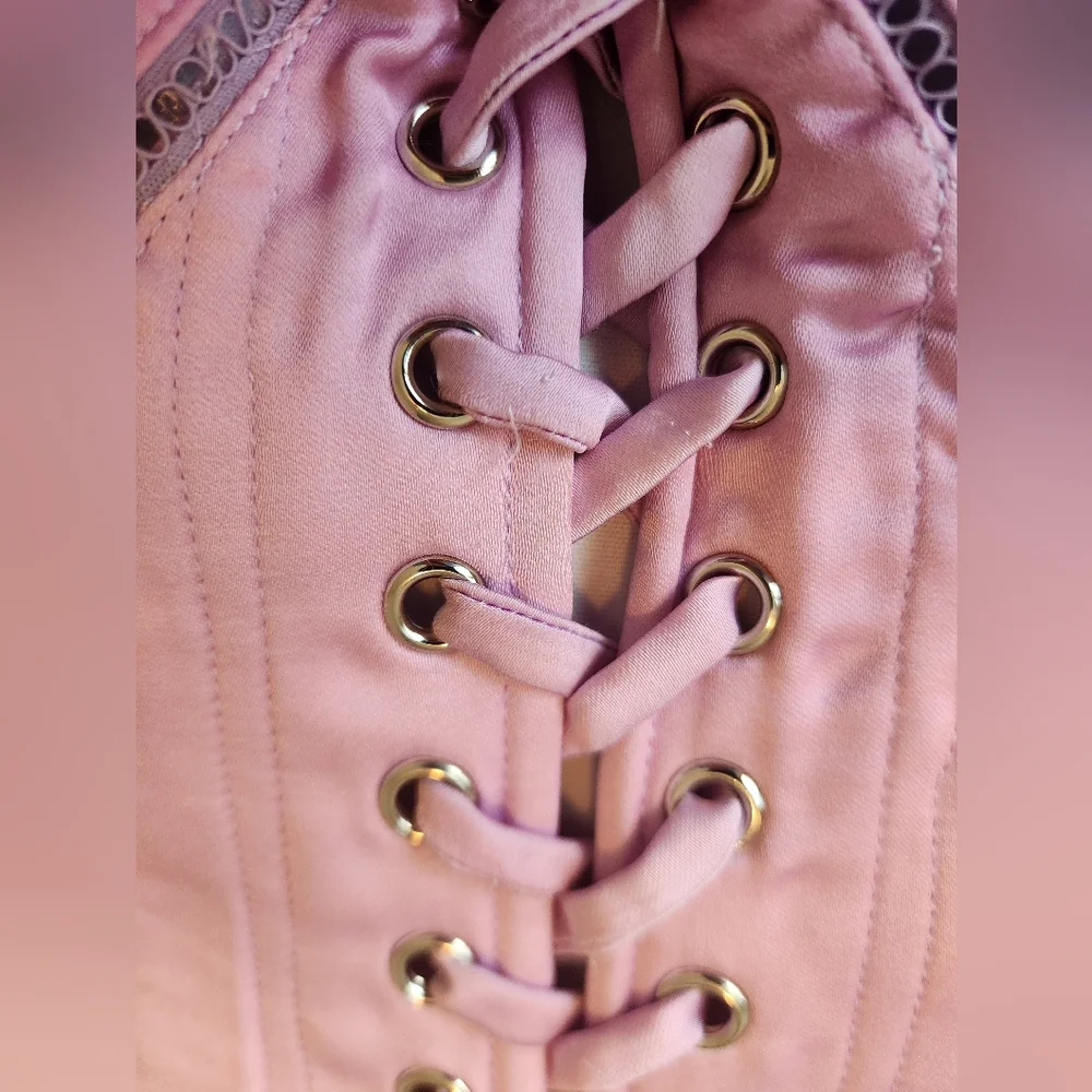 Ombre House of CB 'Anabella'- Medium - Picture 12 of 16